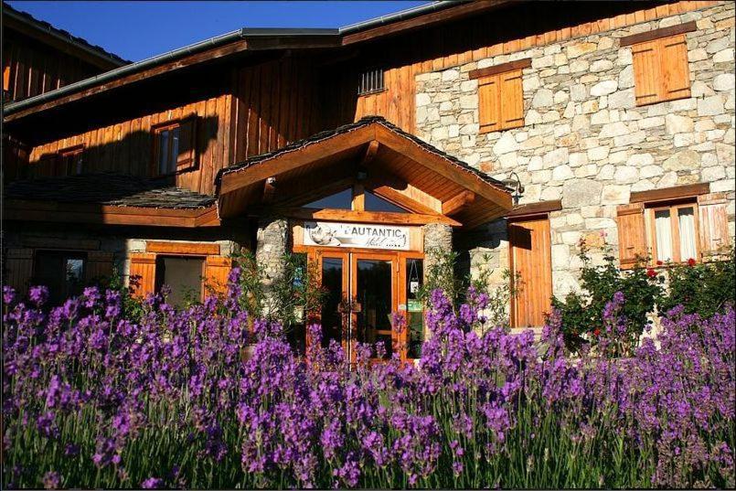 Hotel Autantic Bourg-Saint-Maurice Exterior photo